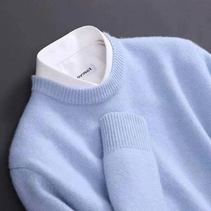 "Pull en cachemire homme, coupe ample, couleur beige, look décontracté et élégant, luxe raffiné."