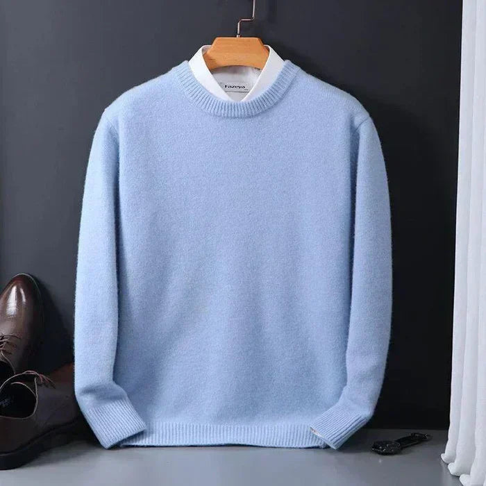 "Pull en cachemire homme, coupe ample, couleur beige, look décontracté et élégant, luxe raffiné."