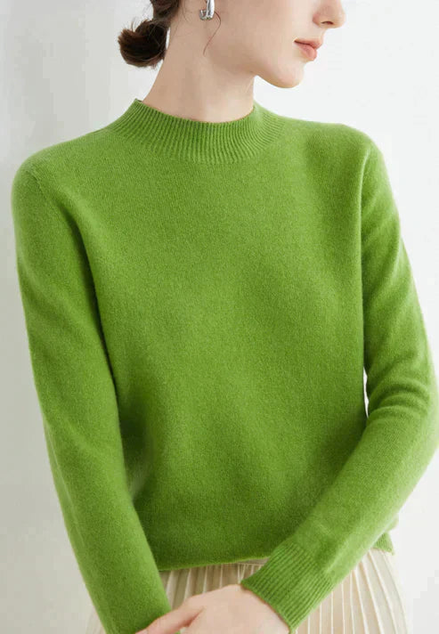 "Pull en cachemire pour femme, doux et chic, uni et élégant, parfait pour toutes les occasions et toutes les saisons."