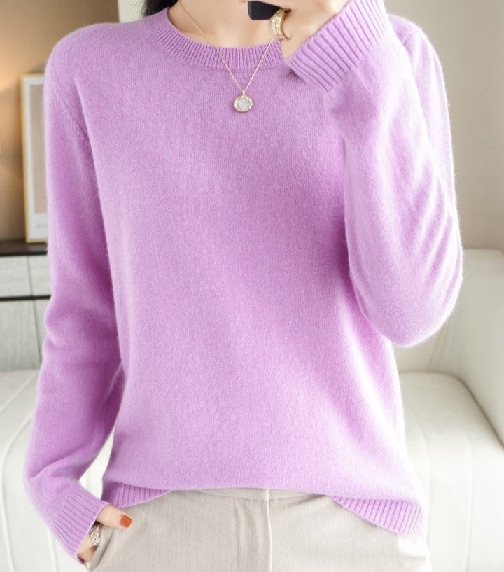 "Pull en laine mérinos pour femmes en beige, manches longues, design élégant, douceur luxe idéale pour l'hiver."
