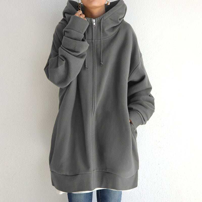 "Pull femme hiver avec capuche, doux et chaud, design élégant, couleur neutre, parfait pour les tenues hivernales."
