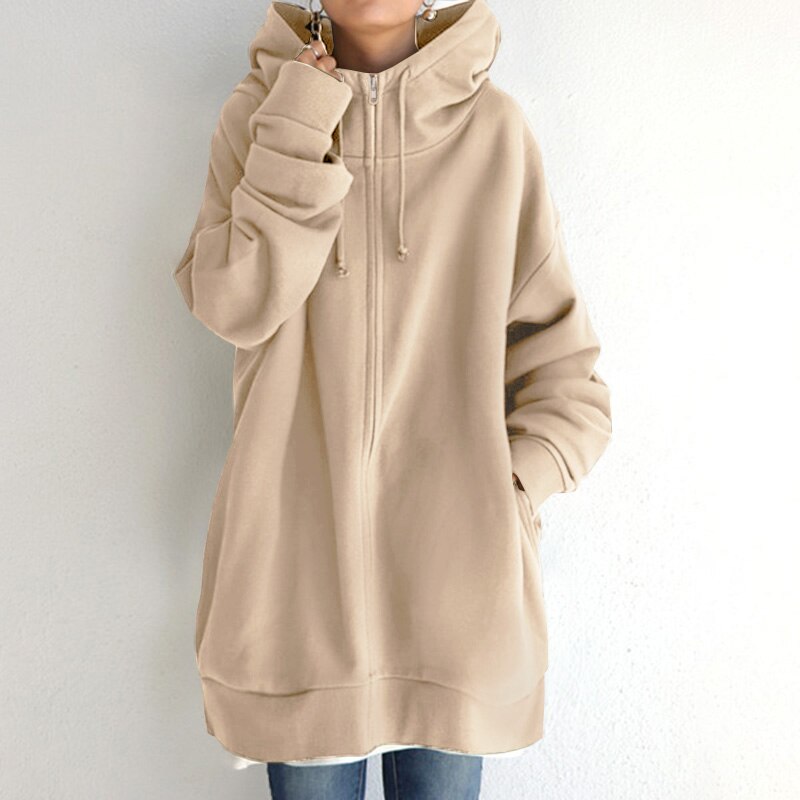 "Pull femme hiver avec capuche, doux et chaud, design élégant, couleur neutre, parfait pour les tenues hivernales."