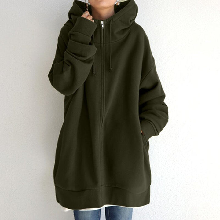 "Pull femme hiver avec capuche, doux et chaud, design élégant, couleur neutre, parfait pour les tenues hivernales."