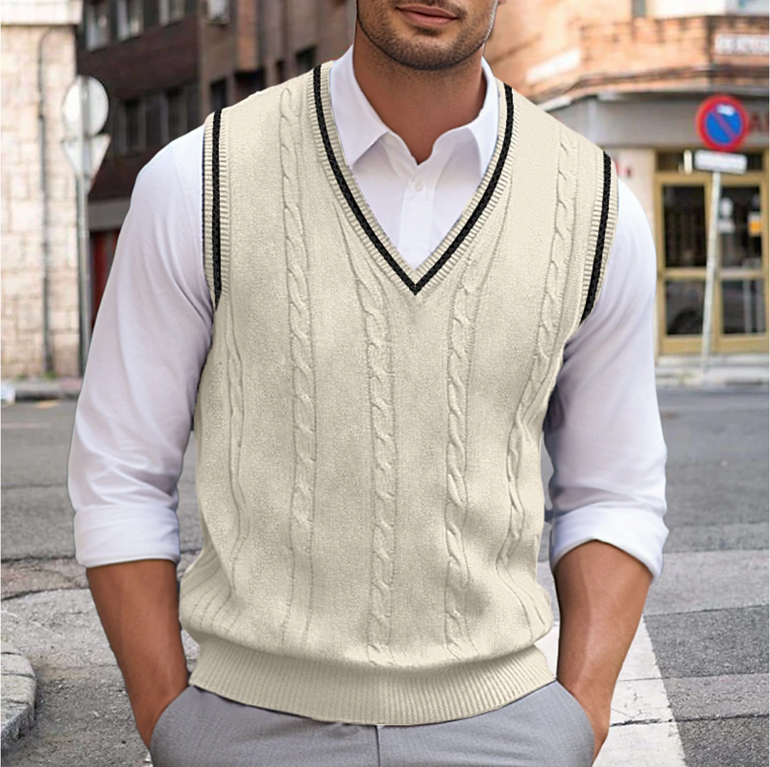"Pull sans manches homme Liam en laine coton, allure V élégante, coupe cintrée, disponibles en couleurs tendance."