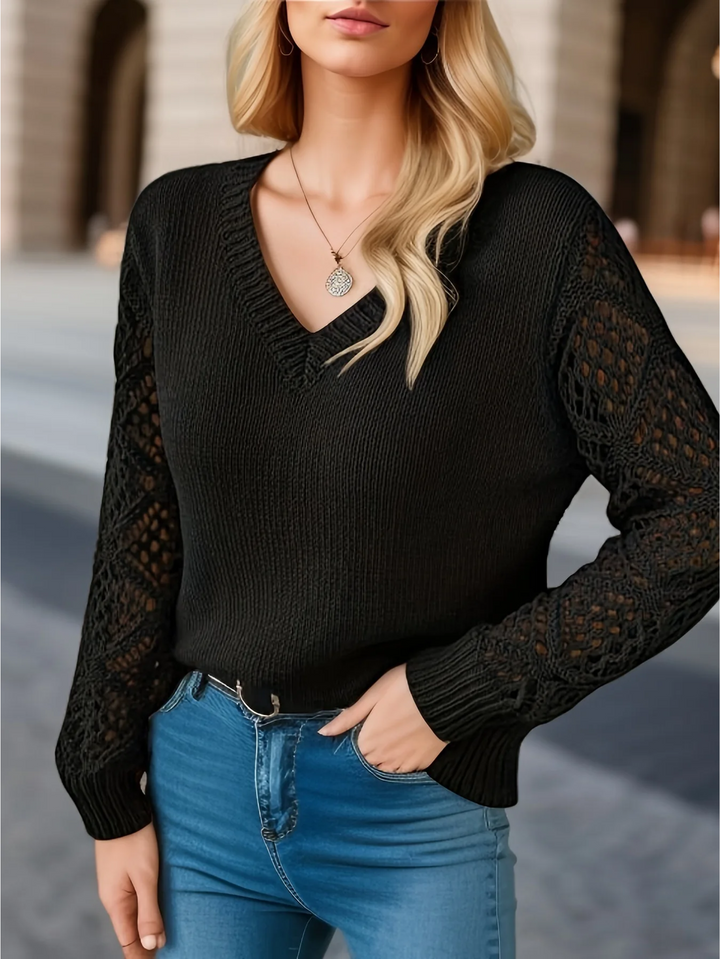 "Pull V crocheté Isabelle, manches crochetées, élégant et léger, col en V flatteur, vue avant"