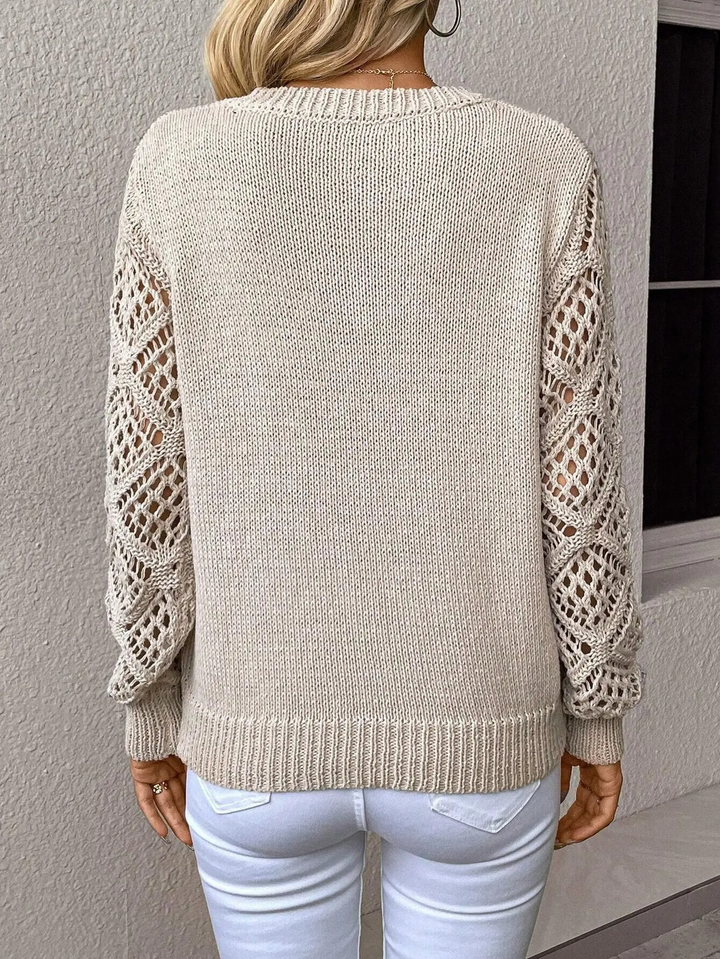 "Pull V crocheté Isabelle, manches crochetées, élégant et léger, col en V flatteur, vue avant"