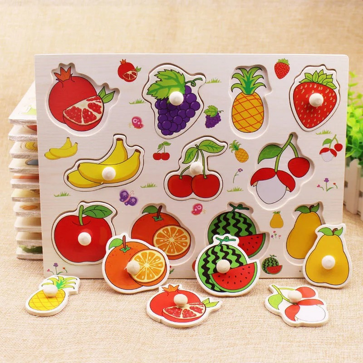 "Puzzle éducatif coloré pour enfants avec motifs animaux et fruits, idéal pour le développement cognitif précoce."