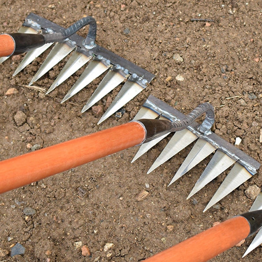 "Râteau de désherbage Jardioui en acier, efficace pour arracher mauvaises herbes du jardin, disponible en 5, 6, 7 dents."