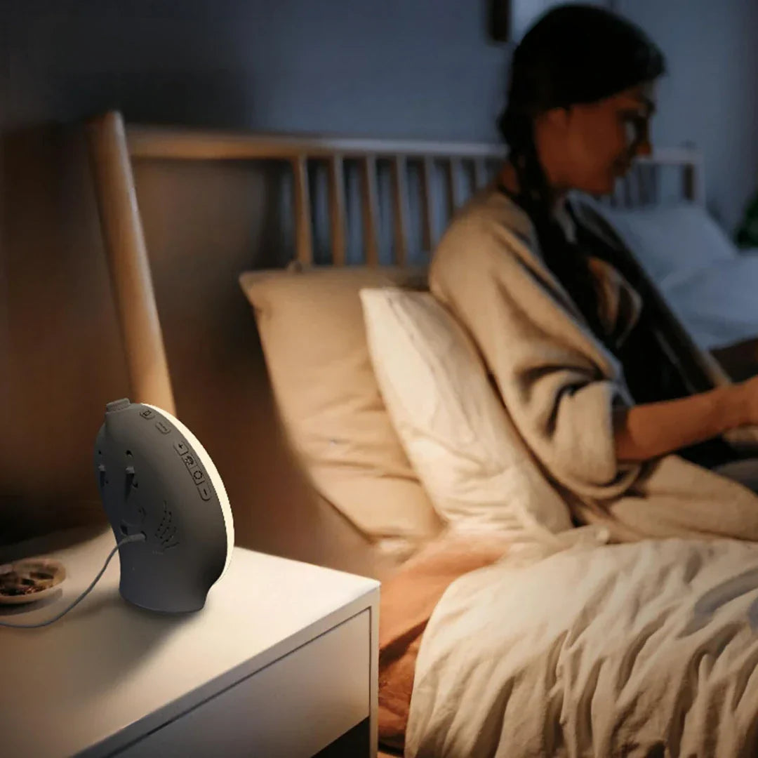 "Réveil lumière naturelle moderne, design élégant, mode veilleuse, sons apaisants, simulation lever soleil, déco maison."