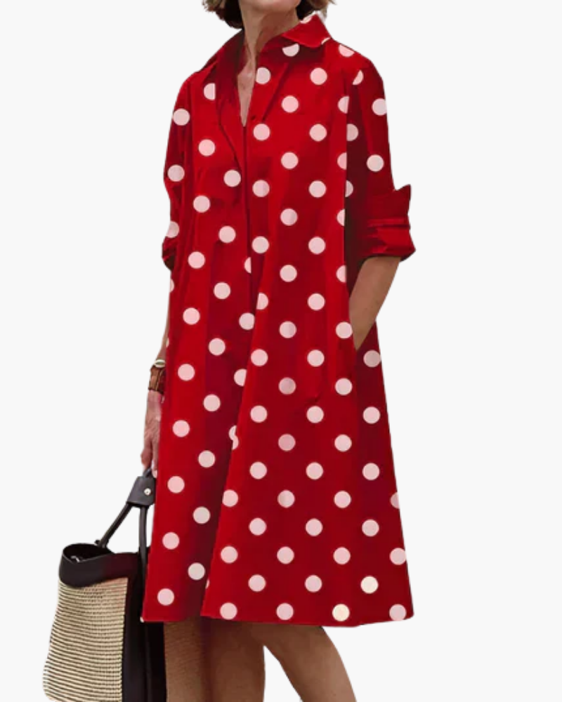 "Robe chemise ample femme, élégante coupe moderne, style contemporain, tissu léger, flatte toutes les morphologies."