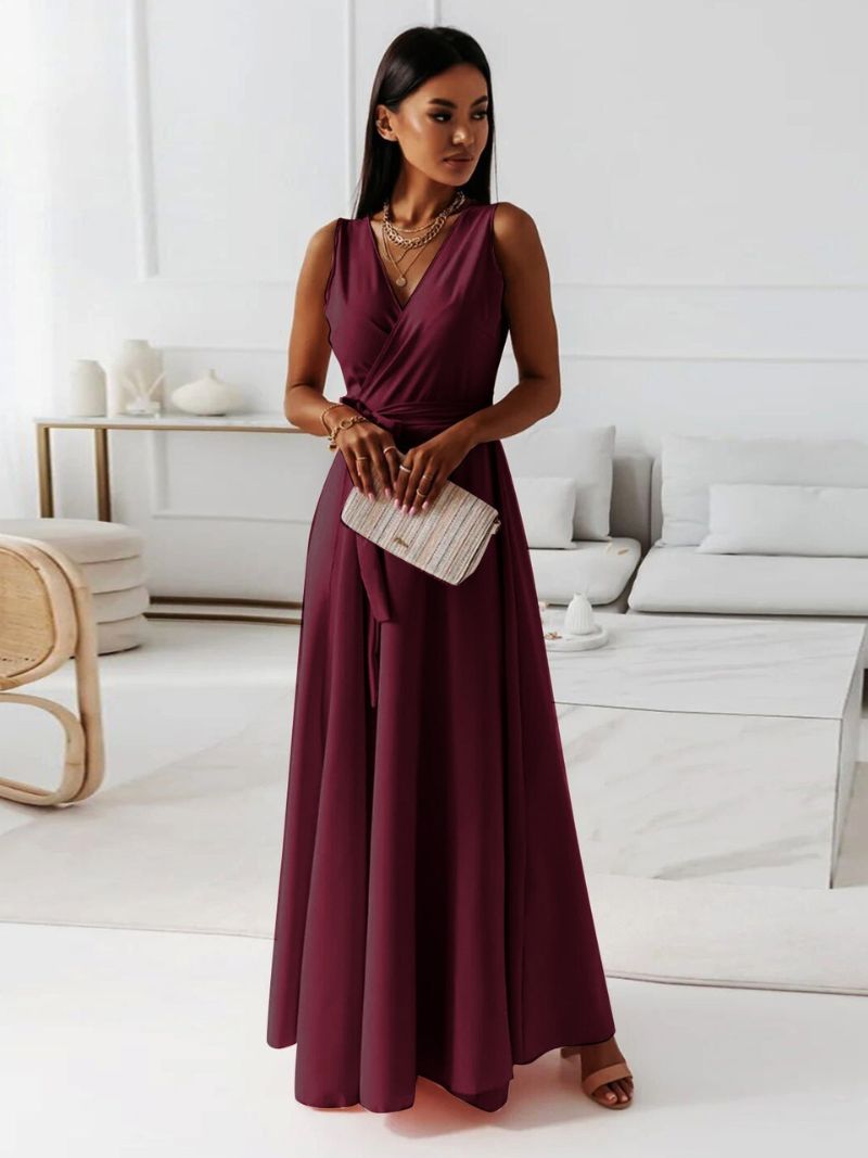 "Robe cocktail col V élégante pour femme, tissu fluide, accentue silhouette, parfaite pour occasions formelles ou décontracté