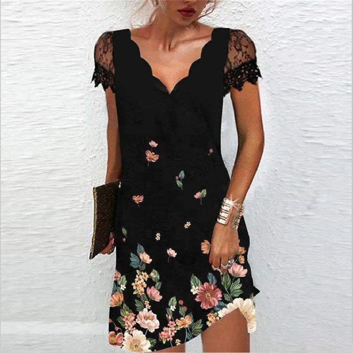 Robe de soirée glamour Amara, détails scintillants, motif paillettes chic, confort estival élégant, vue de face.