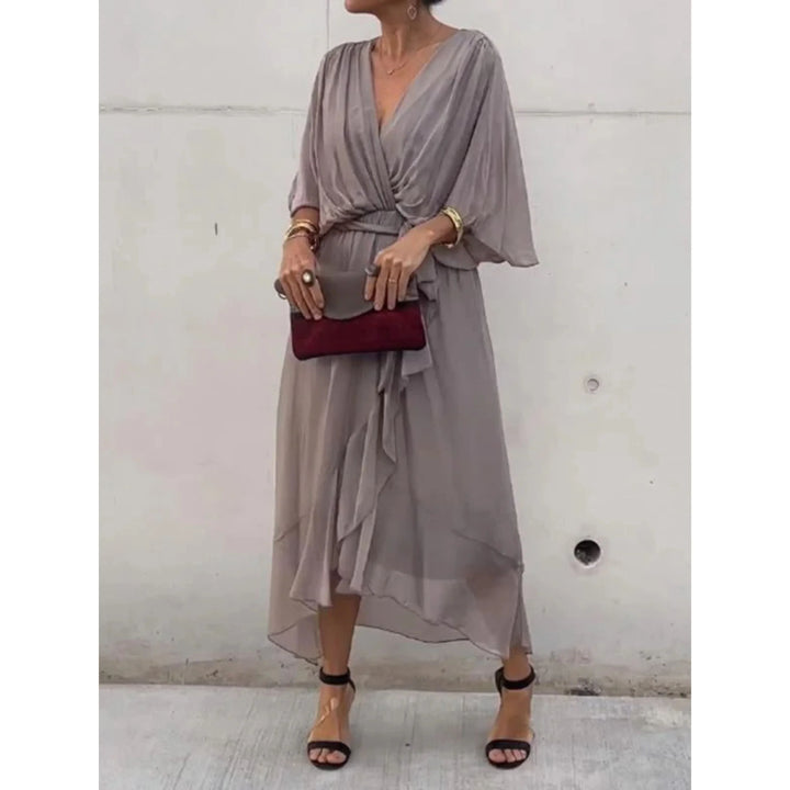 Robe d'été chic pour femme, col V, mousseline de soie, manches 3/4, design ample, idéal pour l'été.