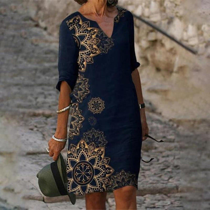 "Robe d'été élégante Jet pour femme avec silhouette cintrée et lignes fluides, parfaite pour toutes occasions"