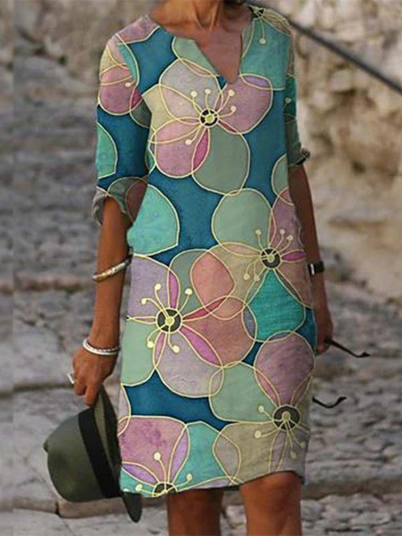"Robe d'été élégante Jet pour femme avec silhouette cintrée et lignes fluides, parfaite pour toutes occasions"