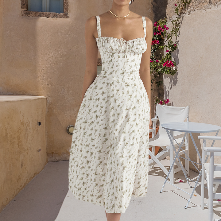 "Robe d'été légère pour femme, design floral élégant et cintré, idéale pour les journées ensoleillées, tissu respirant"