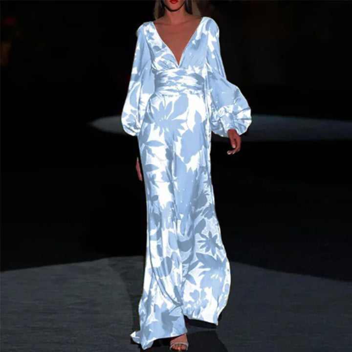 "Robe élégante Daphné à col en V, coupe ajustée, tissu doux, idéale pour look chic et sophistiqué, tailles S à 3XL."