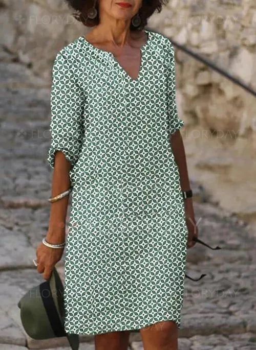 Robe été aérée multi-couleurs, légère et décontractée, idéale pour temps chaud, design chic bleu/gris/marron.