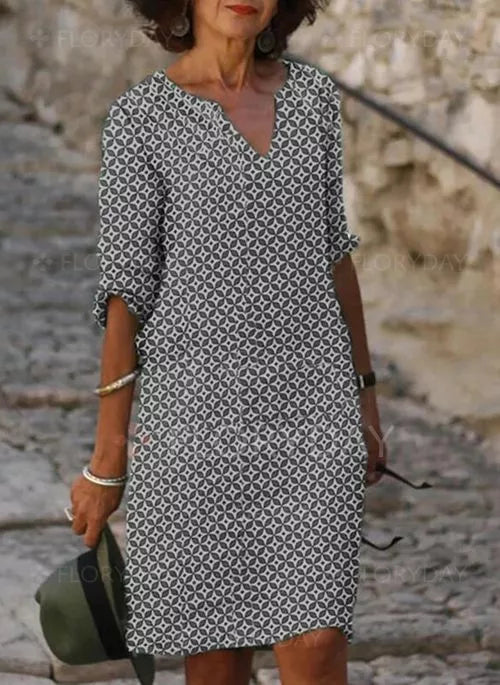 Robe été aérée multi-couleurs, légère et décontractée, idéale pour temps chaud, design chic bleu/gris/marron.