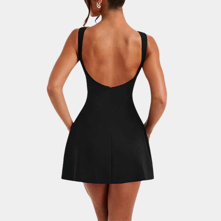 "Robe été élégante femme JANELLE noire, design sophistiqué, coupe flatteuse pour événement formel ou décontracté."