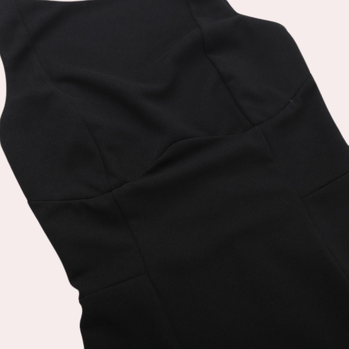 "Robe été élégante femme JANELLE noire, design sophistiqué, coupe flatteuse pour événement formel ou décontracté."