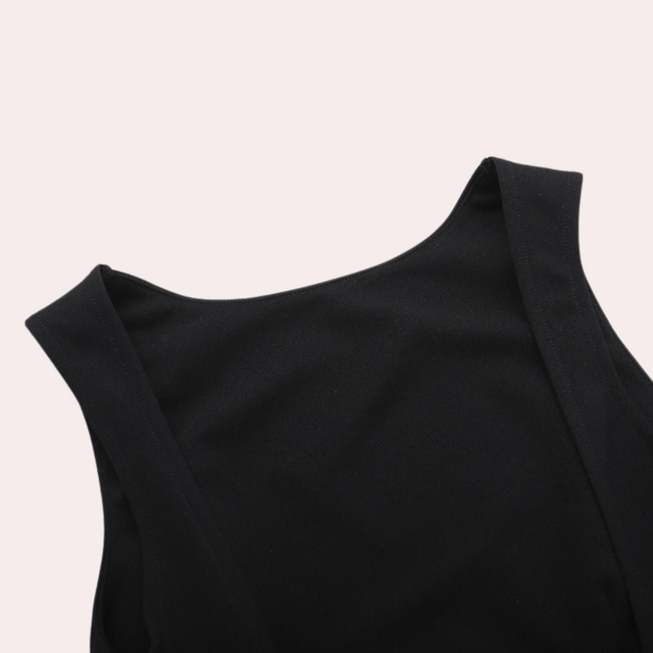 "Robe été élégante femme JANELLE noire, design sophistiqué, coupe flatteuse pour événement formel ou décontracté."