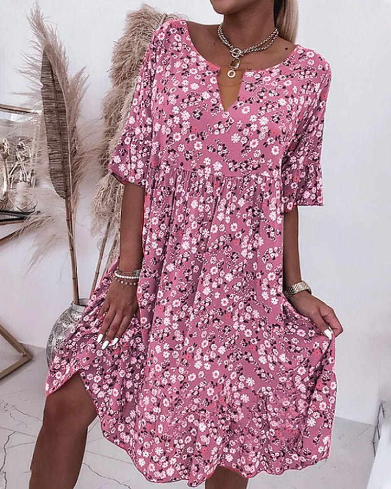 Robe été évasée fleurie pour femmes avec motif floral délicat, coupe aérienne, idéale pour journées ensoleillées et élégantes