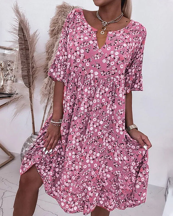 Robe été évasée fleurie pour femmes avec motif floral délicat, coupe aérienne, idéale pour journées ensoleillées et élégantes