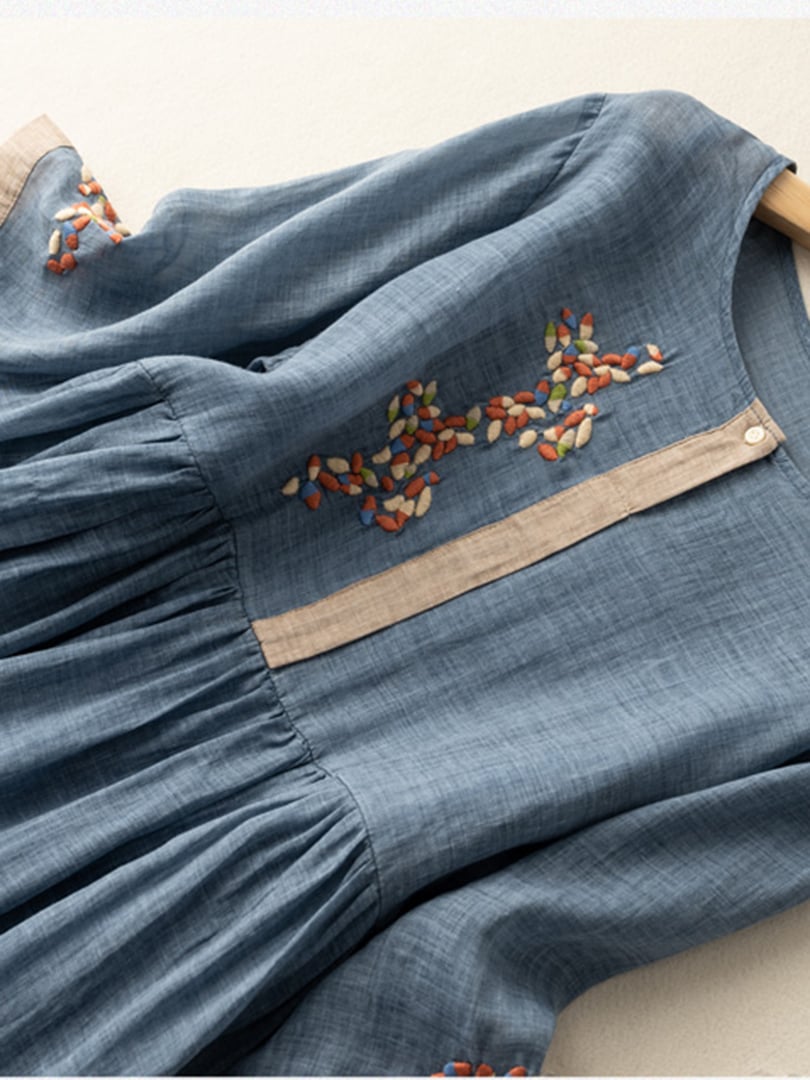 "Robe ethnique femme en coton et lin avec broderies fines, coupe ample, élégante et bohème."
