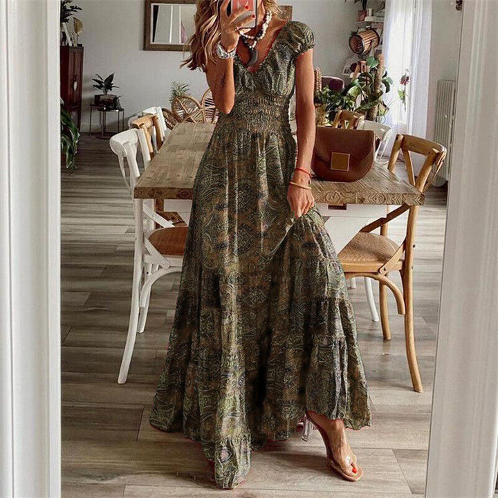 Robe longue bohème en tissu léger, coupe fluide, style chic décontracté. Idéale pour silhouette élégante et confort.