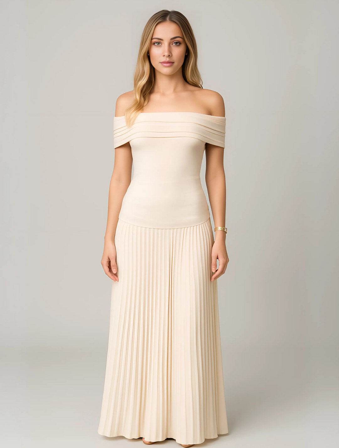 Robe longue élégante à épaules dénudées, idéale pour événements formels, détail allure et sophistication.