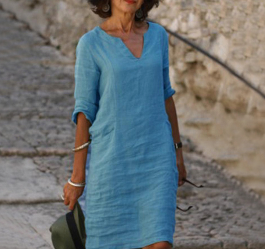 "Robe longue en lin Solènea, col V, manches longues, élégante et confortable pour toutes saisons"