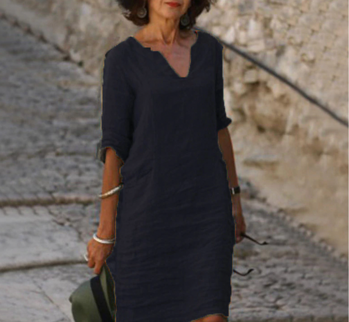 "Robe longue en lin Solènea, col V, manches longues, élégante et confortable pour toutes saisons"