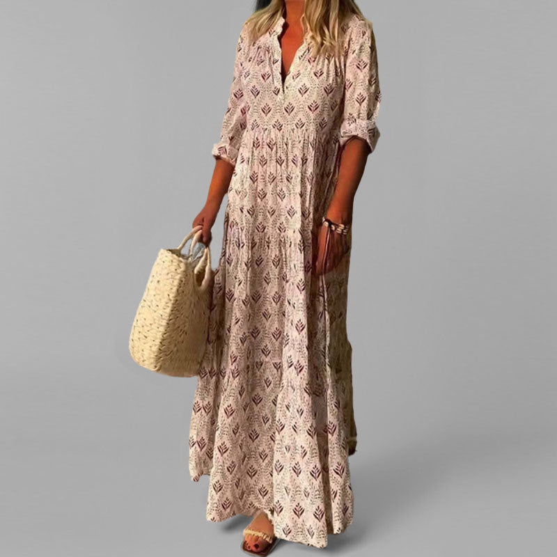 "Robe longue femme en coton léger, motif vintage, col V, manches 3/4, parfaite pour un look estival élégant."