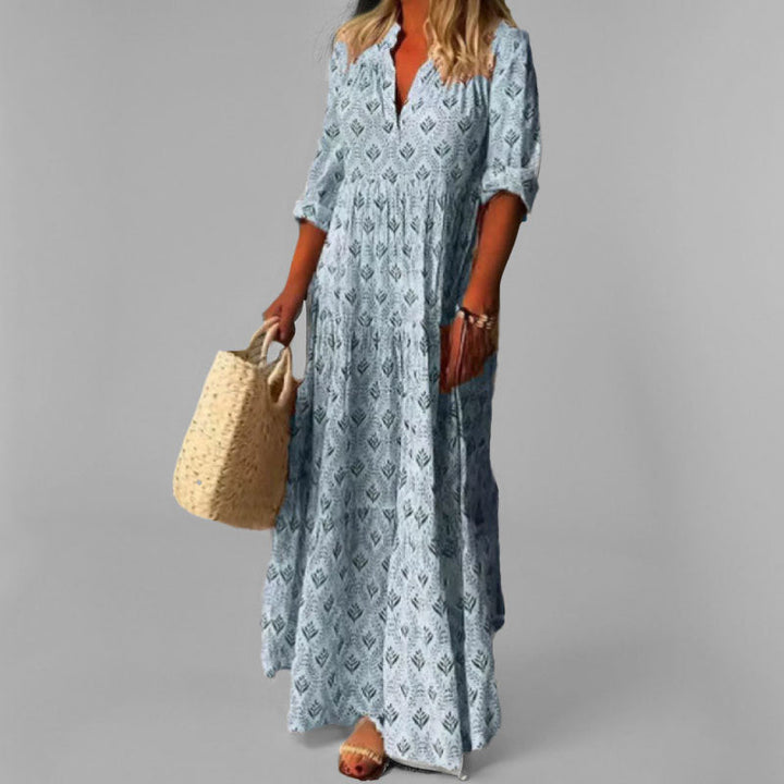 "Robe longue femme en coton léger, motif vintage, col V, manches 3/4, parfaite pour un look estival élégant."