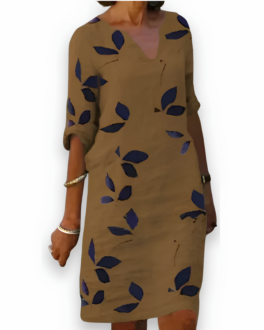 "Robe longue fluide femme, tissu léger, col V, motif feuillage, pour un confort et style estival élégant."