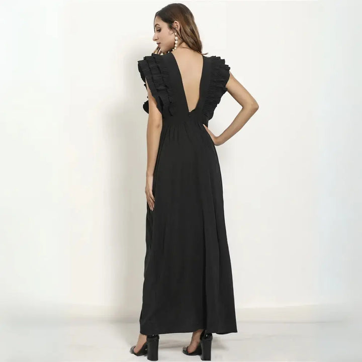 "Robe maxi à volants élégante pour femme avec décolleté profond, parfaite pour soirées estivales et occasions spéciales."