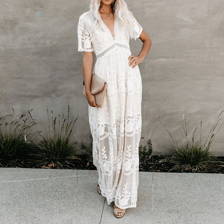 "Robe maxi Jasmine élégante, vue avant, coupe fluide, décolleté en V, tissu floral, parfaite pour journée ou soirée."