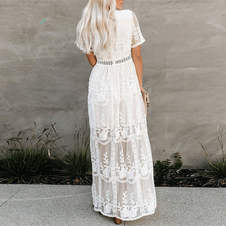 "Robe maxi Jasmine élégante, vue avant, coupe fluide, décolleté en V, tissu floral, parfaite pour journée ou soirée."