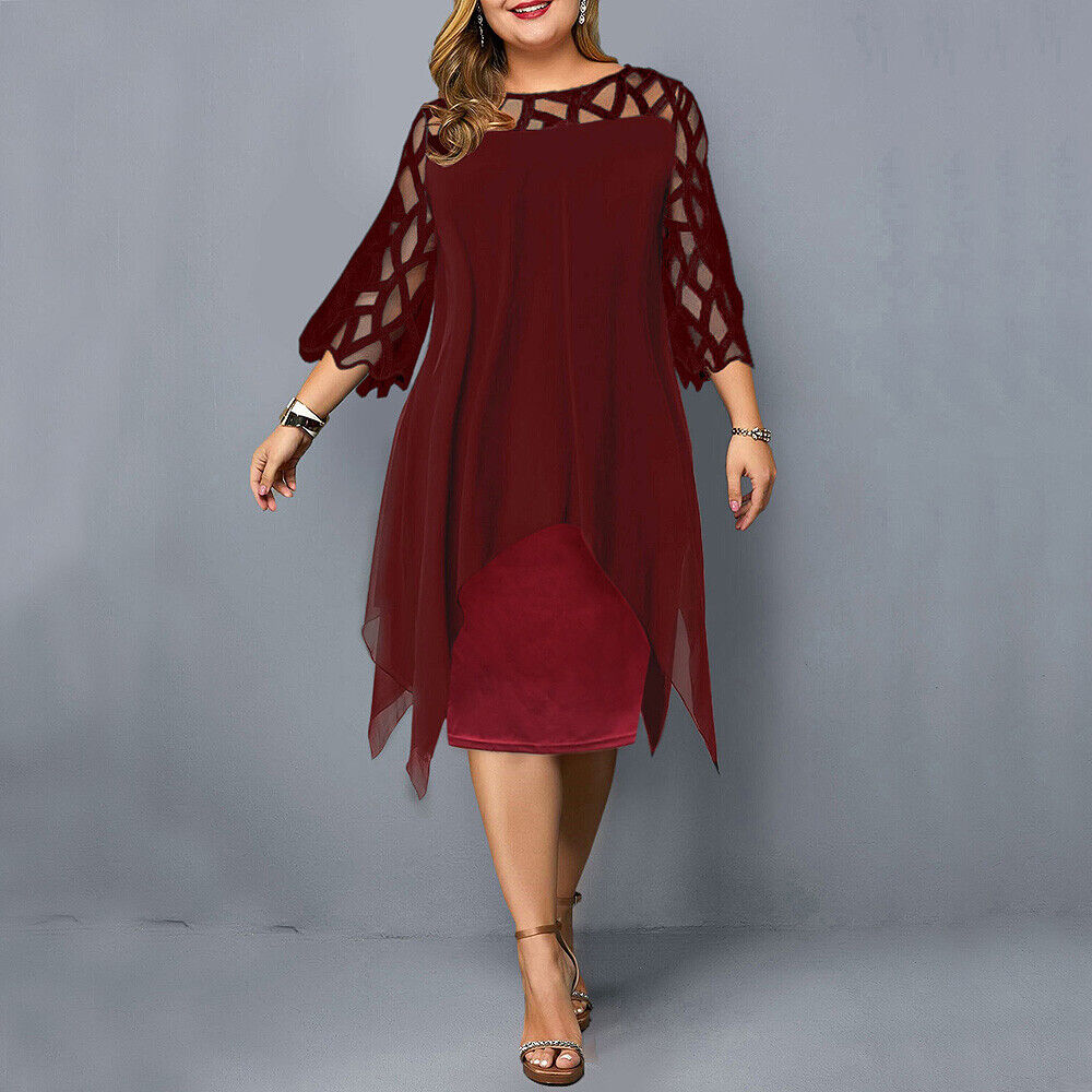"Robe midi élégante grande taille, col rond, manches dentelle, silhouette flatteuse, couleur foncée."
