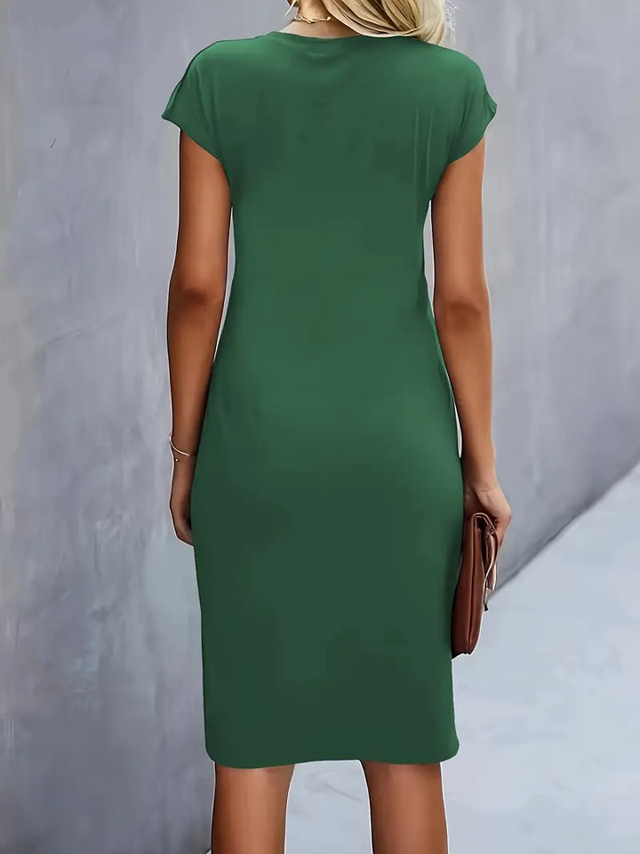 "Robe midi Mylène femme élégante polyvalente, col rond, taille ajustée, diverses couleurs, silhouette flatteuse."