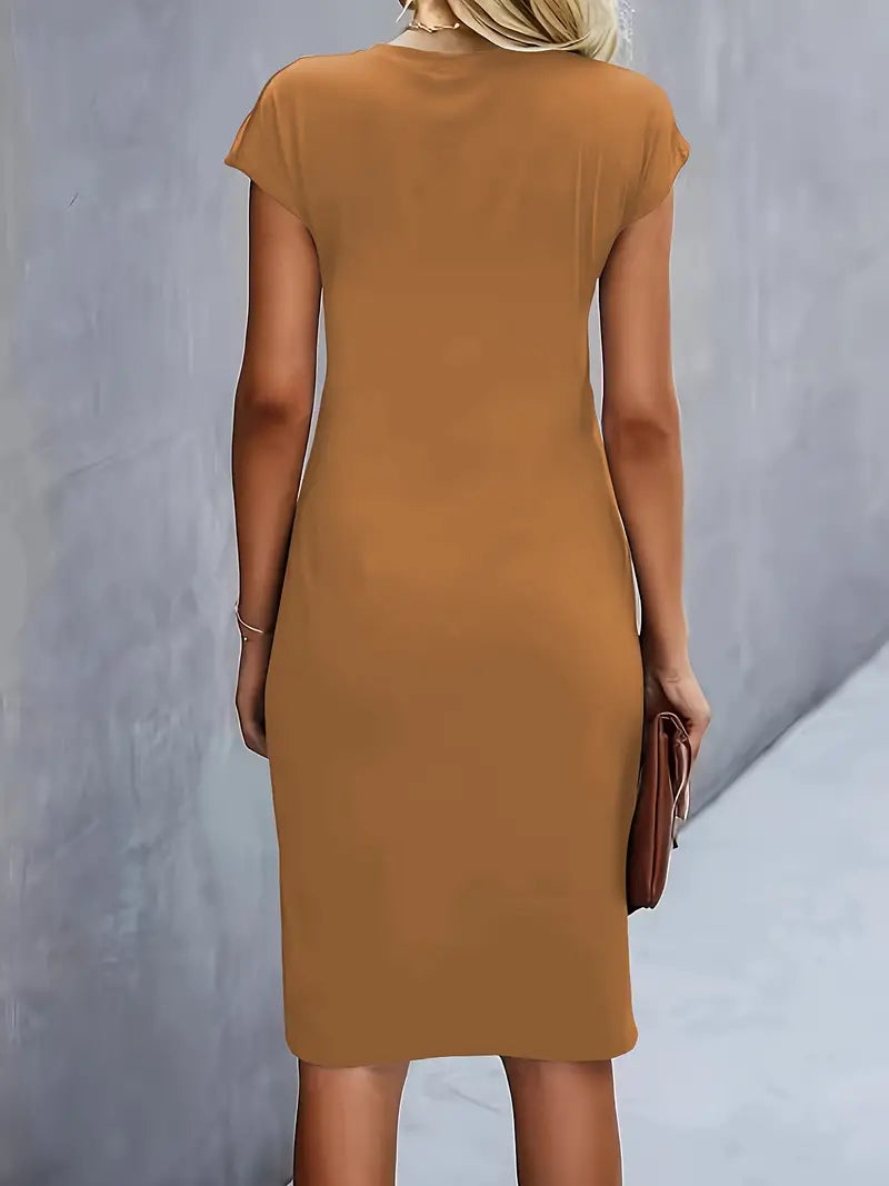 "Robe midi Mylène femme élégante polyvalente, col rond, taille ajustée, diverses couleurs, silhouette flatteuse."