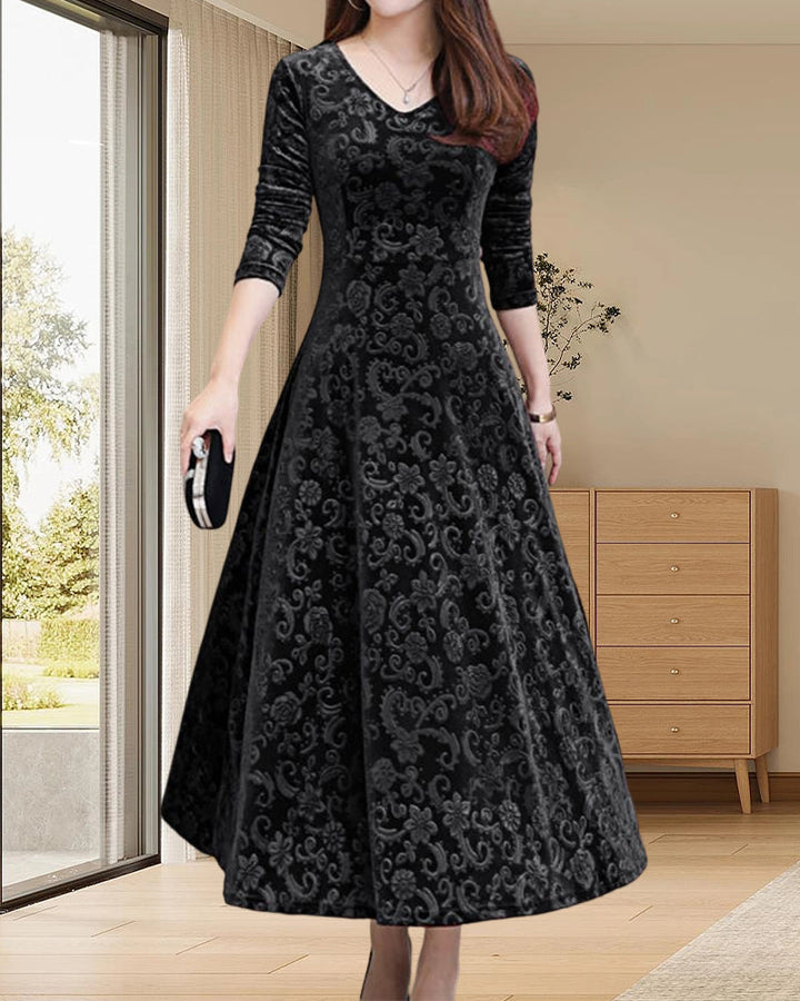 "Robe trapèze élégante pour femmes, coupe évasée, idéale pour occasions spéciales, en tissu doux, couleur unie."