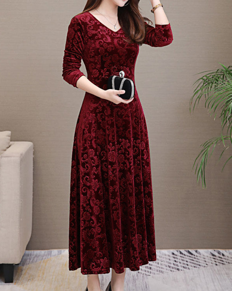 "Robe trapèze élégante pour femmes, coupe évasée, idéale pour occasions spéciales, en tissu doux, couleur unie."