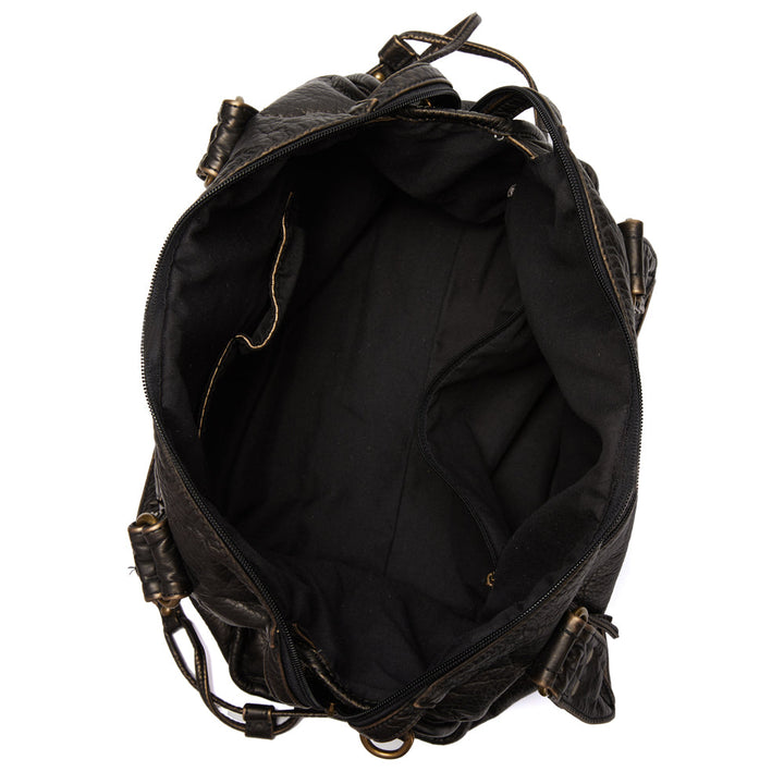 "Sac à main noir chic avec finitions dorées, bandoulière réglable et poches multiples pour une organisation élégante."
