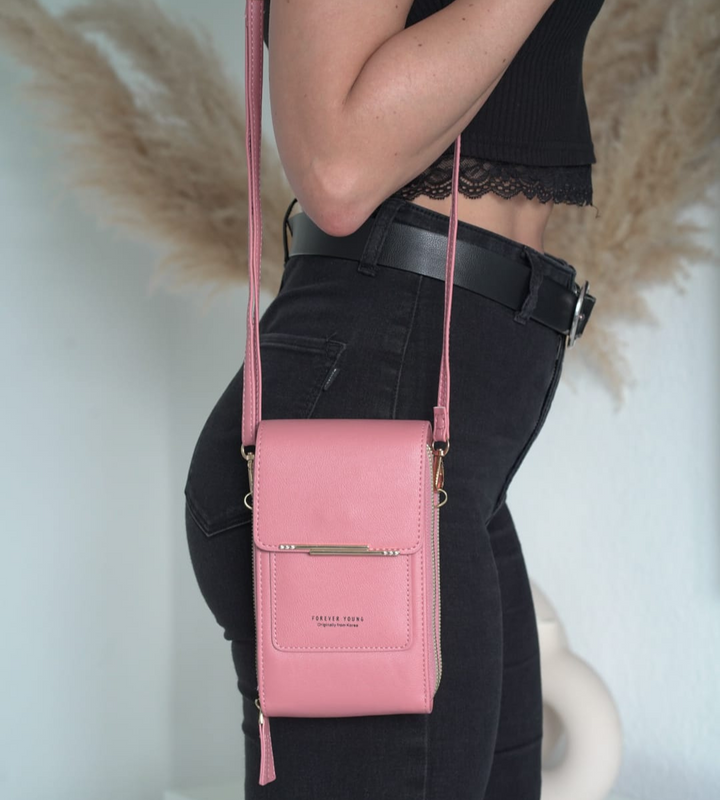 Sac bandoulière compact en cuir PU végétalien, élégant et moderne, pour femme, disponible en huit couleurs tendance.