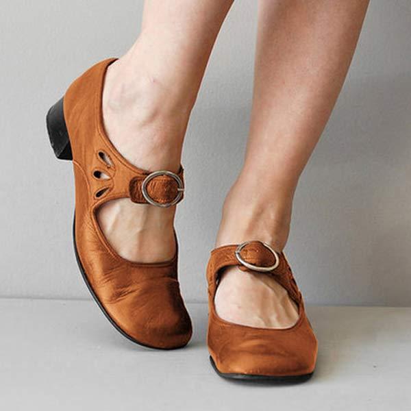 "Sandales en cuir Jolien rouges pour femmes, confort optimal avec semelle antidérapante et mousse à mémoire de forme."