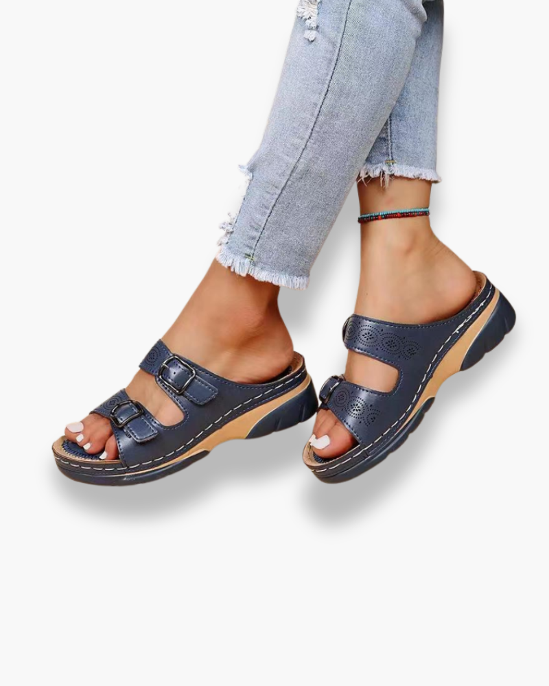 "Sandales estivales femme élégantes et confortables, design tendance, légères, idéales pour journées ensoleillées"