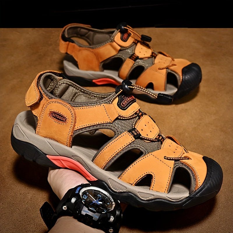 "Sandales homme légères, semelle caoutchouc antidérapante, tige textile aérée, lacet pratique, idéales été plage et ville."