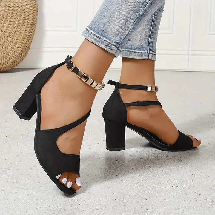 "Sandales orthopédiques d'été pour femmes, beige, design élégant avec talon réglable et semelle ergonomique pour confort opti